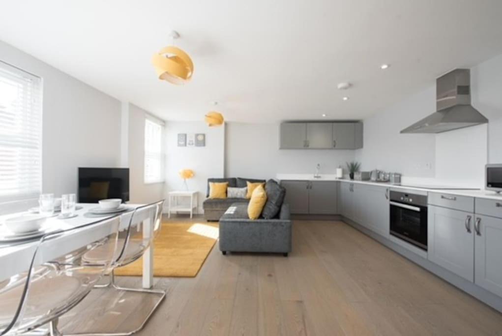 Beautiful, Spacious 1 Bed Flat Brentwood Esterno foto